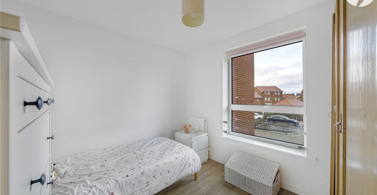 2 bedroom property for sale in Castle Hill | Robinson Jackson