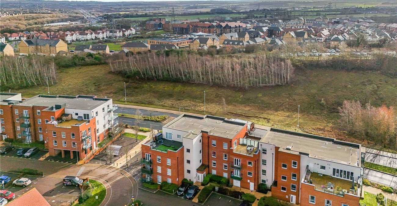 2 bedroom property for sale in Castle Hill | Robinson Jackson