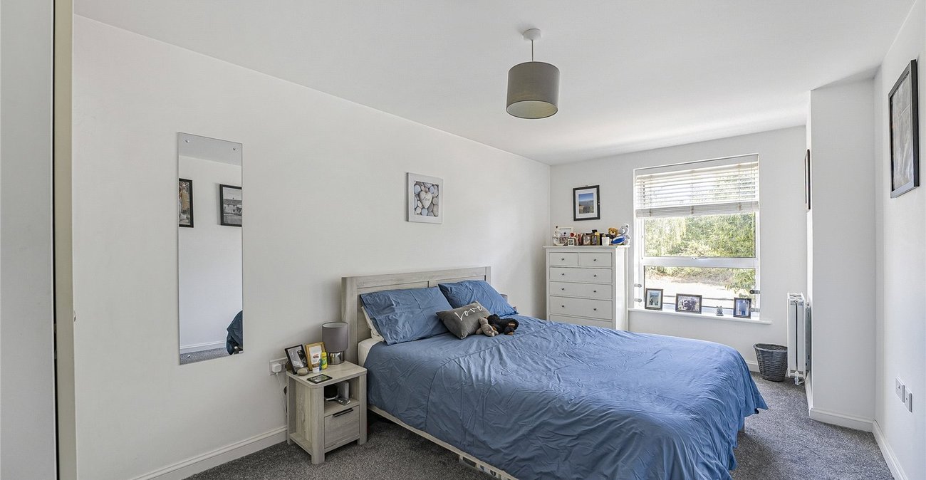 1 bedroom property for sale in Castle Hill | Robinson Jackson