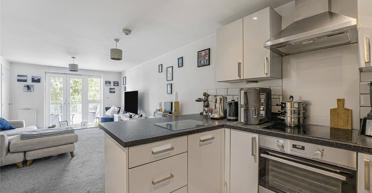 1 bedroom property for sale in Castle Hill | Robinson Jackson