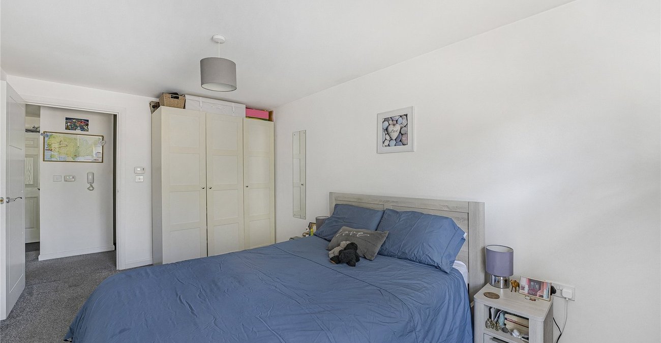 1 bedroom property for sale in Castle Hill | Robinson Jackson