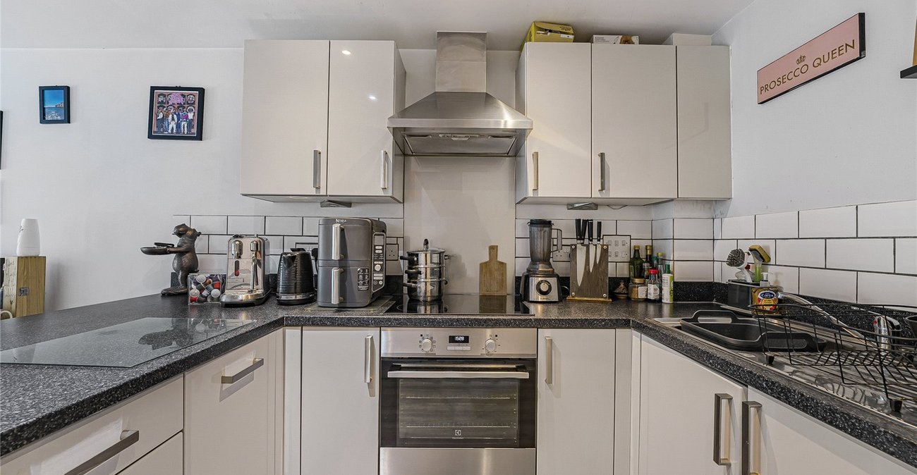 1 bedroom property for sale in Castle Hill | Robinson Jackson