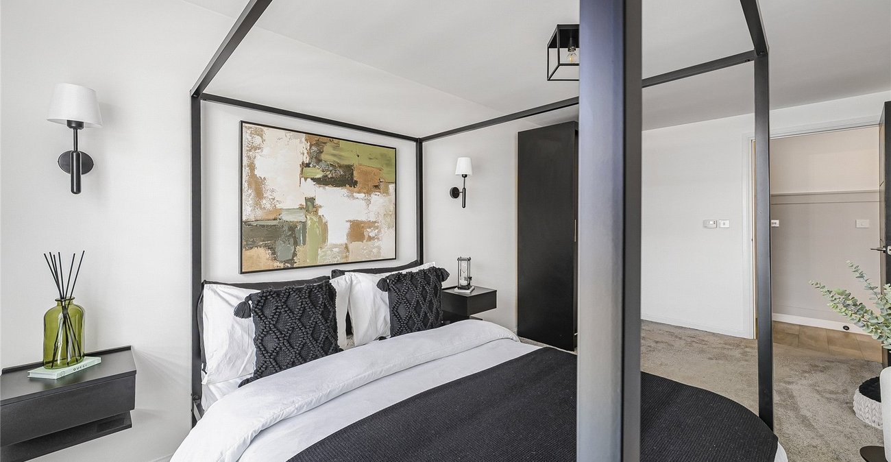 1 bedroom property for sale in Castle Hill | Robinson Jackson