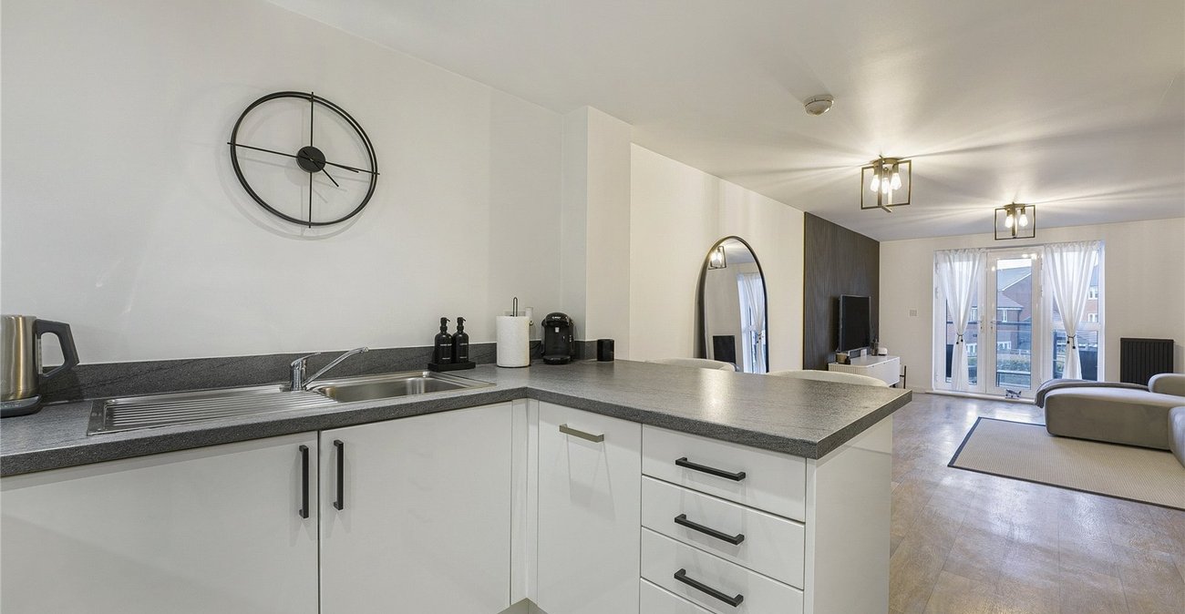 1 bedroom property for sale in Castle Hill | Robinson Jackson