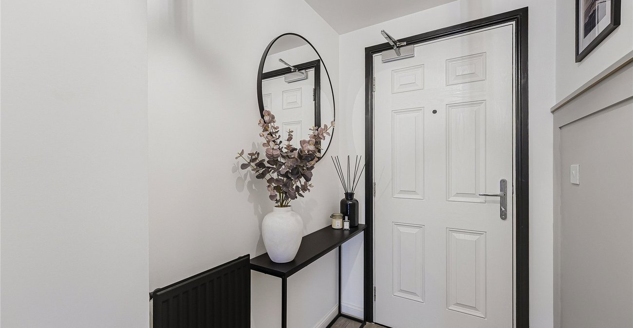 1 bedroom property for sale in Castle Hill | Robinson Jackson