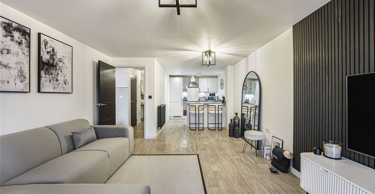 1 bedroom property for sale in Castle Hill | Robinson Jackson
