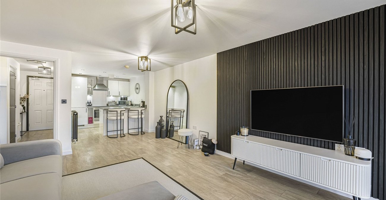 1 bedroom property for sale in Castle Hill | Robinson Jackson