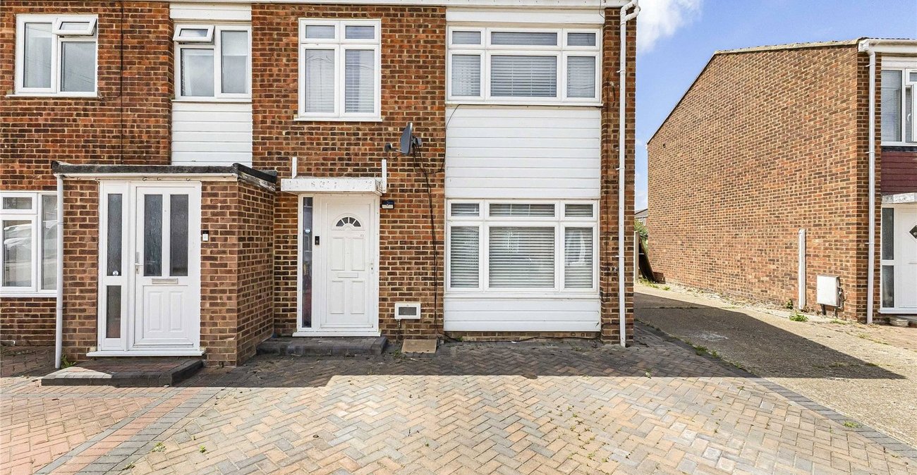 3 bedroom house for sale in Isle of Grain | Robinson Michael & Jackson