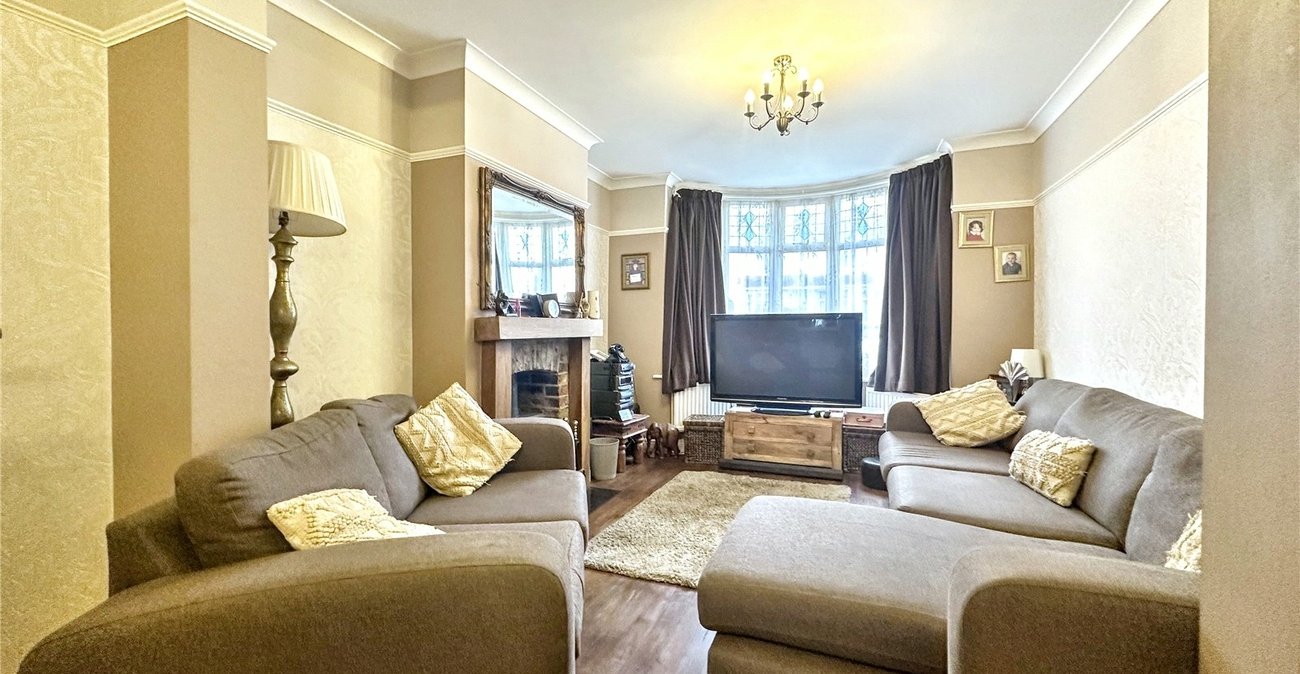 3 bedroom house for sale in Twydall | Robinson Michael & Jackson