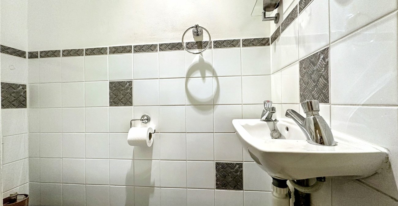 3 bedroom house for sale in Twydall | Robinson Michael & Jackson