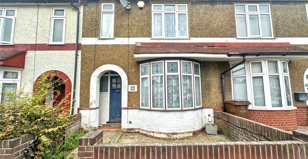 3 bedroom house for sale in Twydall | Robinson Michael & Jackson