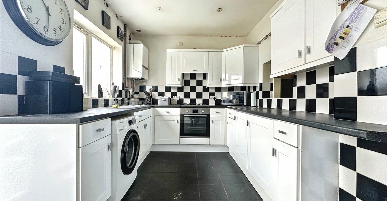 3 bedroom house for sale in Twydall | Robinson Michael & Jackson