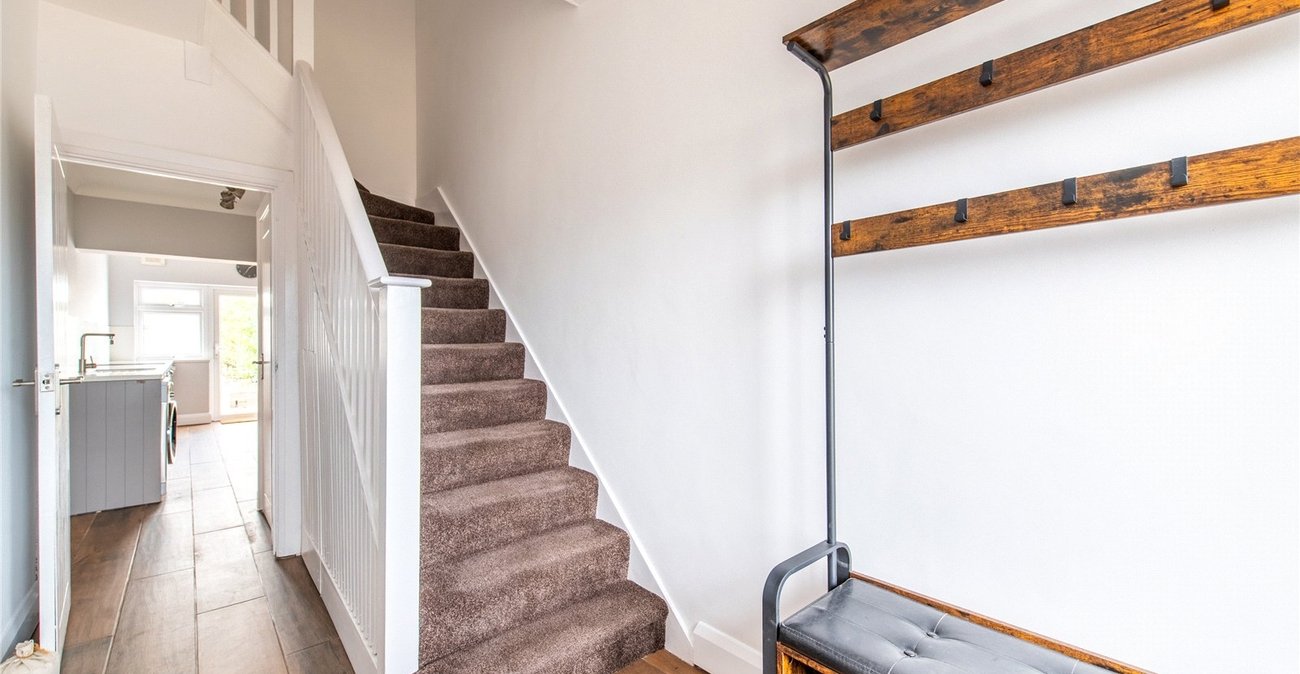 3 bedroom house for sale in Istead Rise | Robinson Michael & Jackson