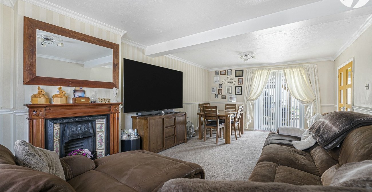 3 bedroom house for sale in Swanscombe | Robinson Jackson