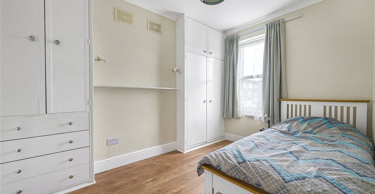 2 bedroom house for sale in Welling | Robinson Jackson