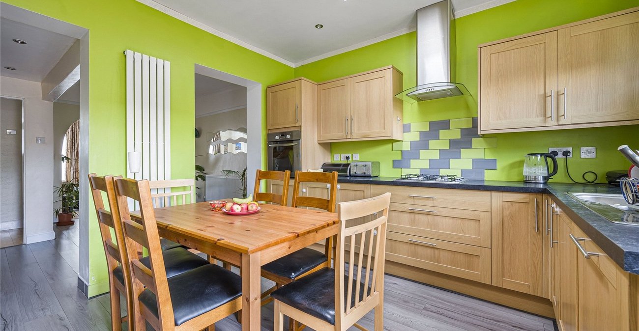 2 bedroom house for sale in Welling | Robinson Jackson