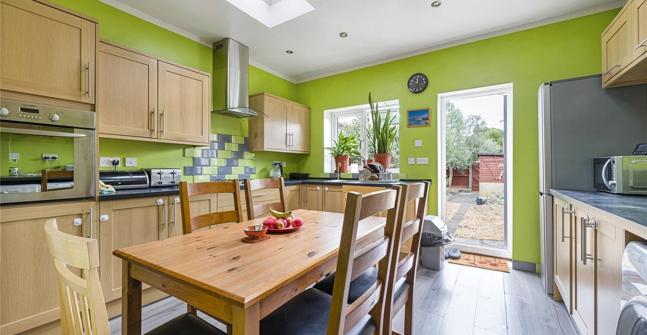 2 bedroom house for sale in Welling | Robinson Jackson