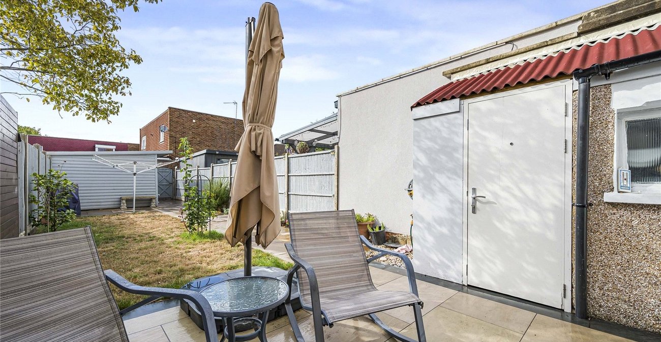 2 bedroom house for sale in Welling | Robinson Jackson