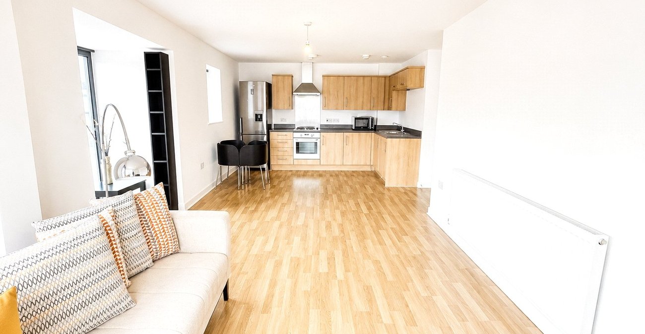 2 bedroom property for sale in London | Robinson Jackson