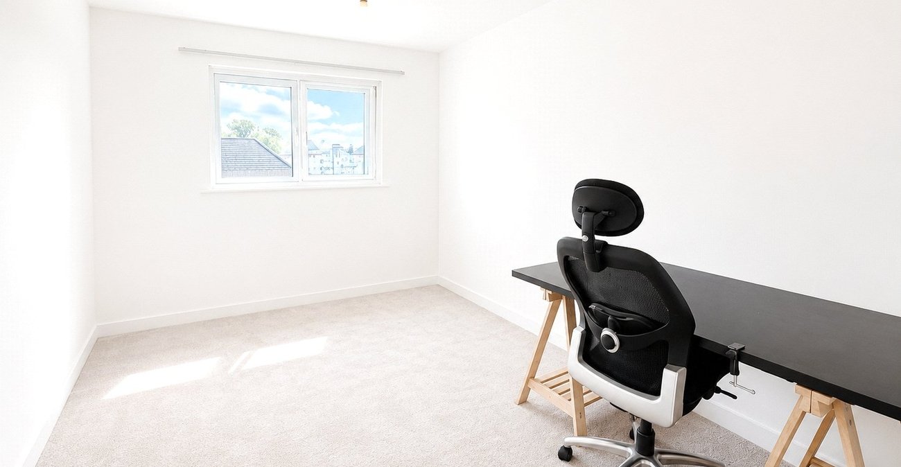 2 bedroom property for sale in London | Robinson Jackson