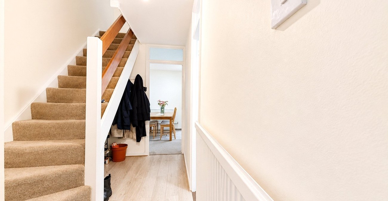 2 bedroom property for sale in London | Robinson Jackson
