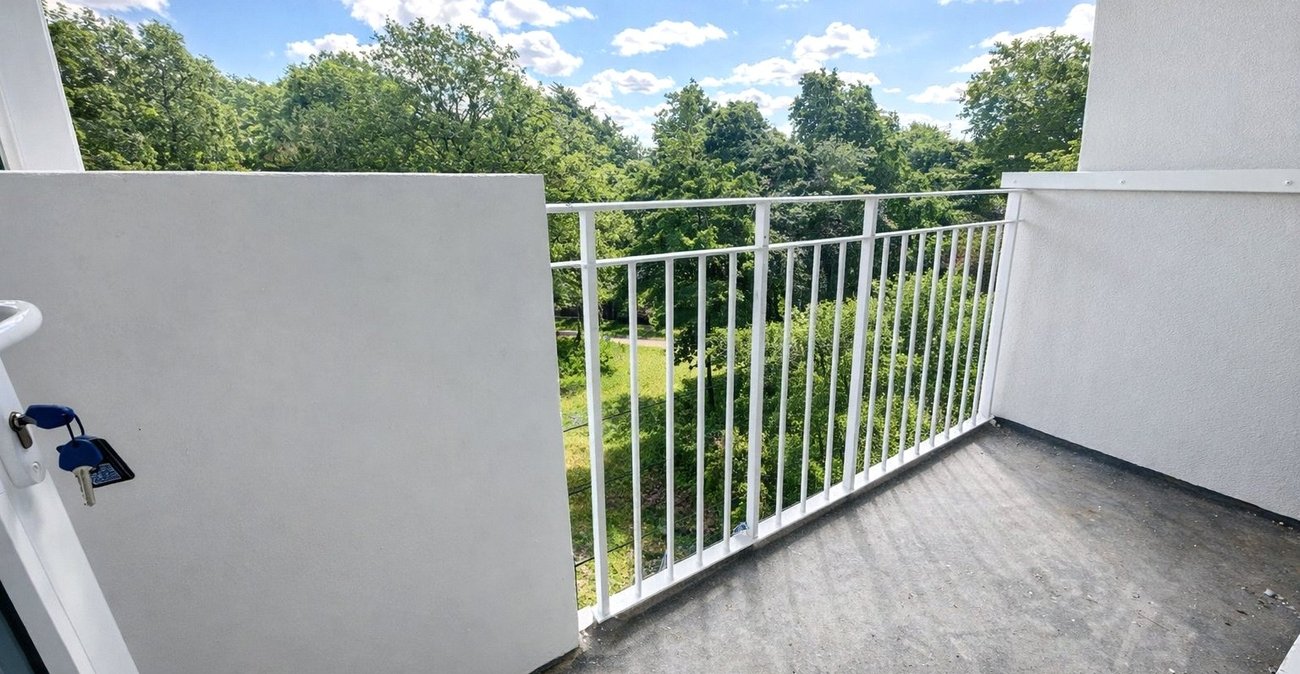 2 bedroom property to rent in London | Robinson Jackson