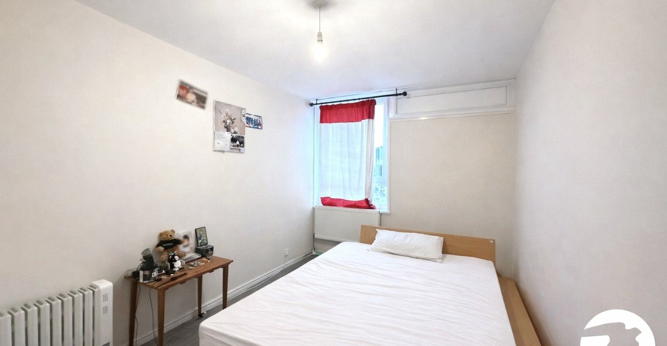 2 bedroom property for sale in London | Robinson Jackson