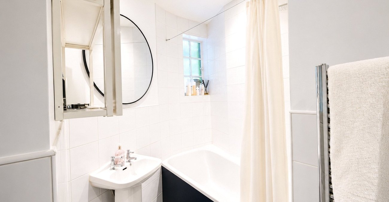 1 bedroom property for sale in London | Robinson Jackson