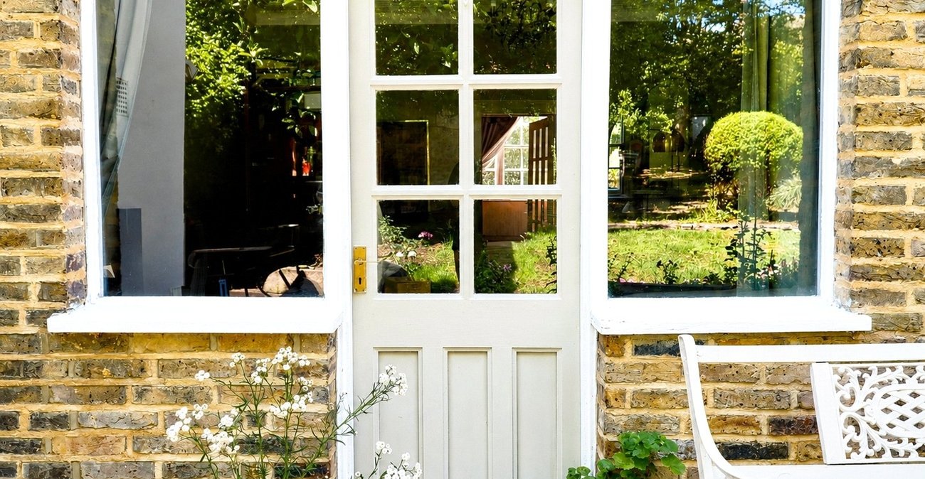 1 bedroom property for sale in London | Robinson Jackson