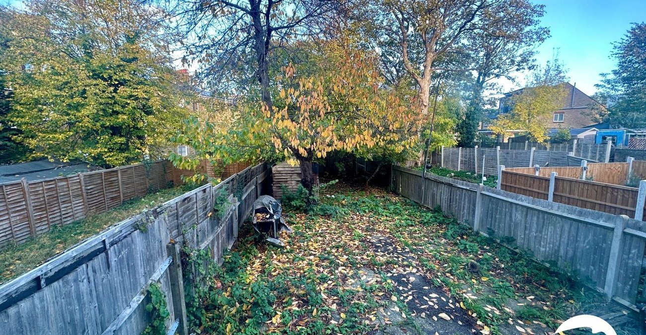 1 bedroom property for sale in London | Robinson Jackson