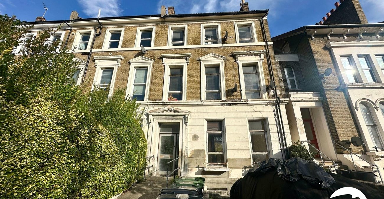 1 bedroom property for sale in London | Robinson Jackson