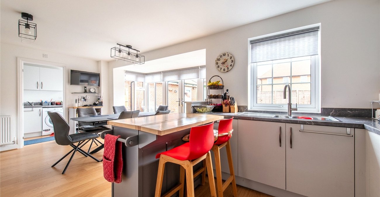 4 bedroom house for sale in Staplehurst | Robinson Michael & Jackson