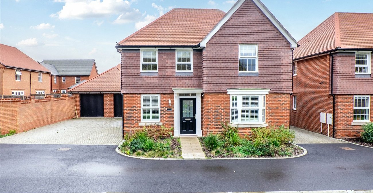 4 bedroom house for sale in Staplehurst | Robinson Michael & Jackson