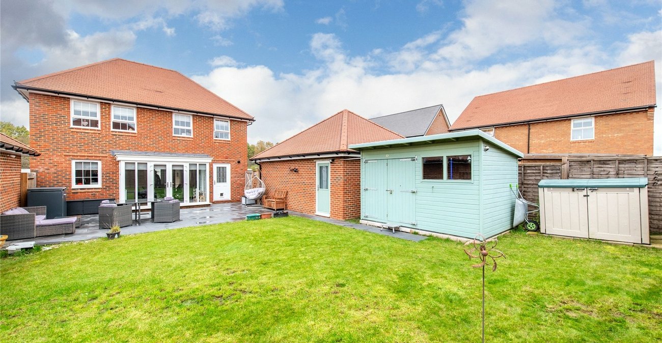 4 bedroom house for sale in Staplehurst | Robinson Michael & Jackson