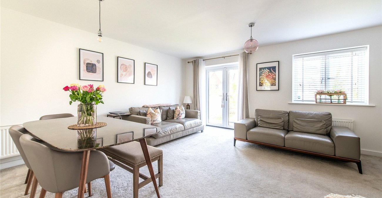 3 bedroom house for sale in Northfleet | Robinson Michael & Jackson