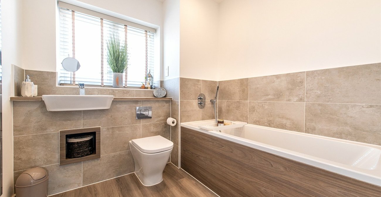 3 bedroom house for sale in Northfleet | Robinson Michael & Jackson