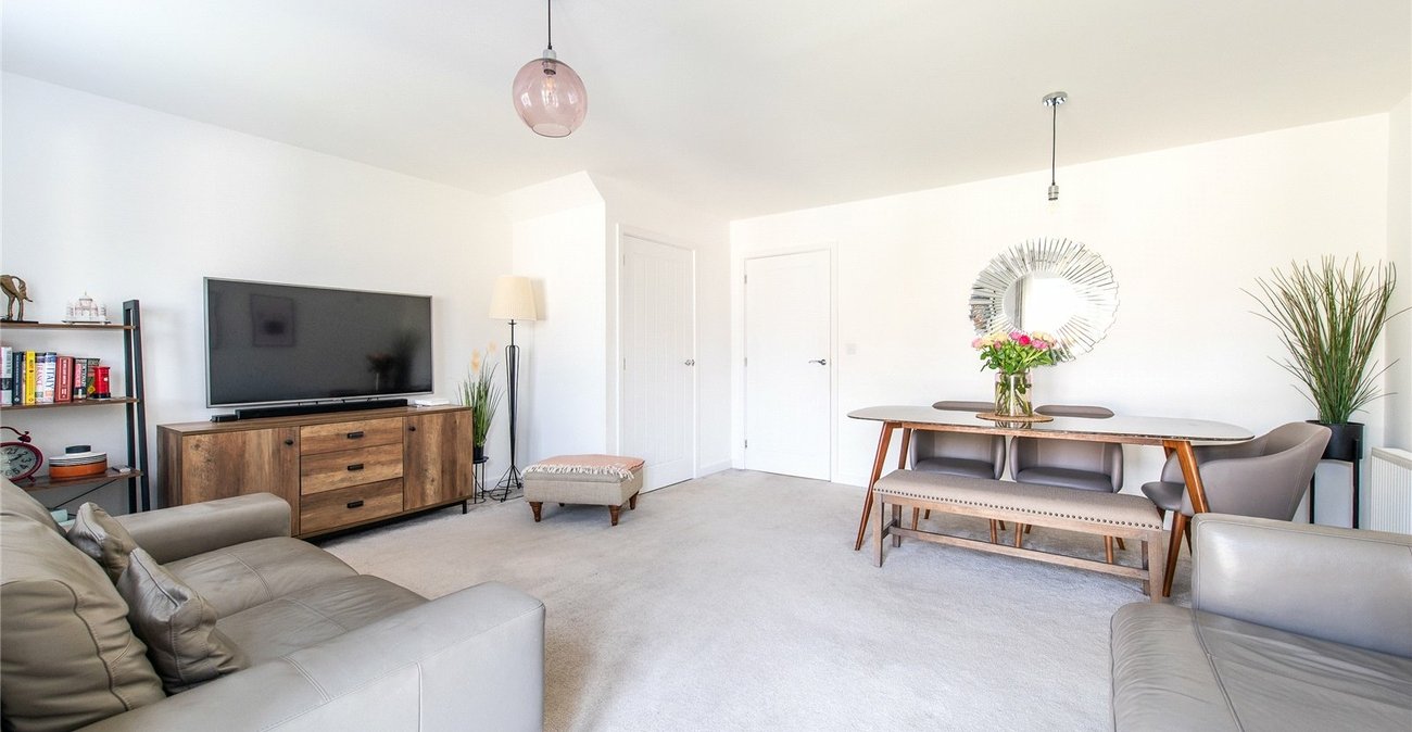 3 bedroom house for sale in Northfleet | Robinson Michael & Jackson