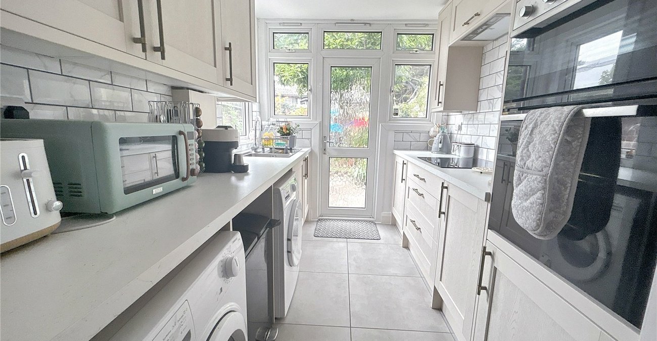 2 bedroom house for sale in Sidcup | Robinson Jackson