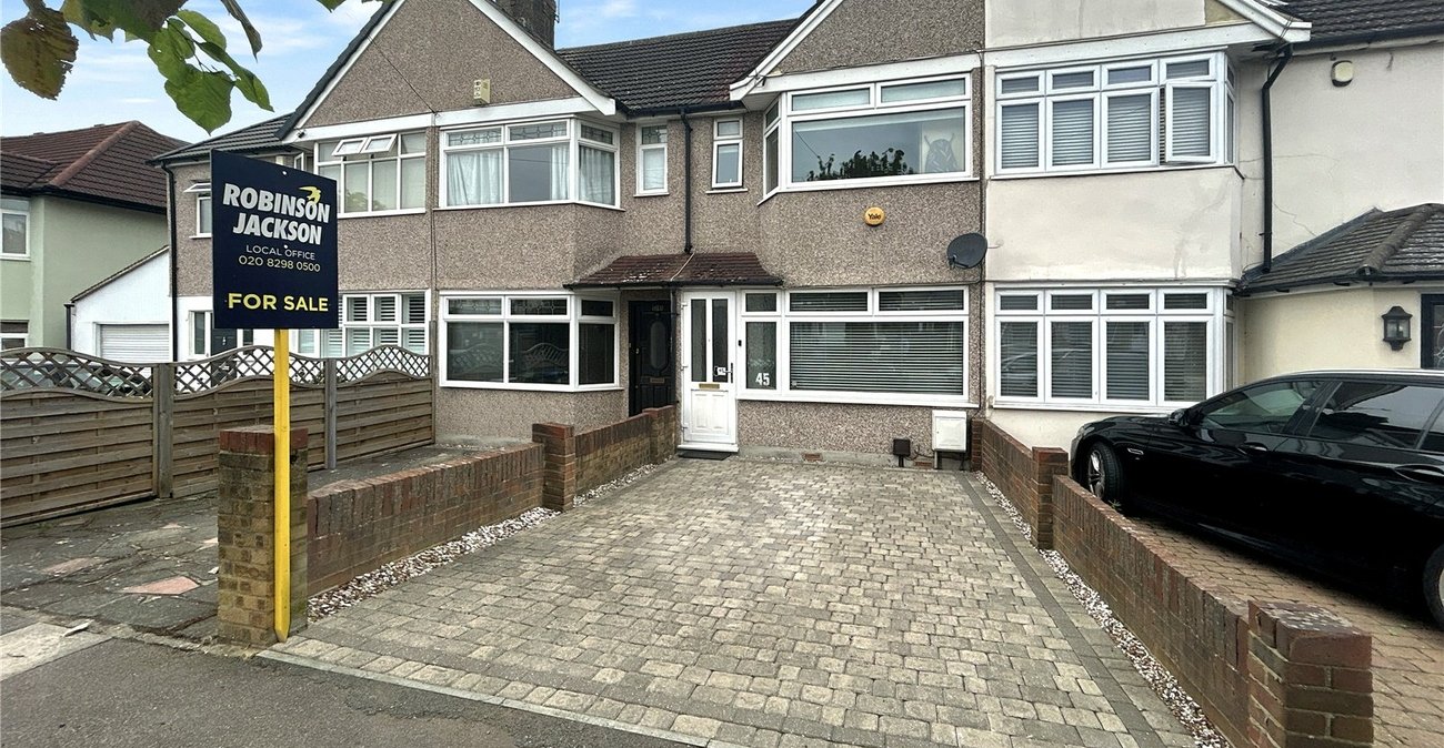 2 bedroom house for sale in Sidcup | Robinson Jackson