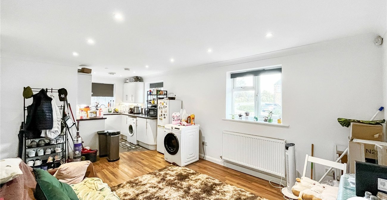 2 bedroom house for sale in Sittingbourne | Robinson Michael & Jackson