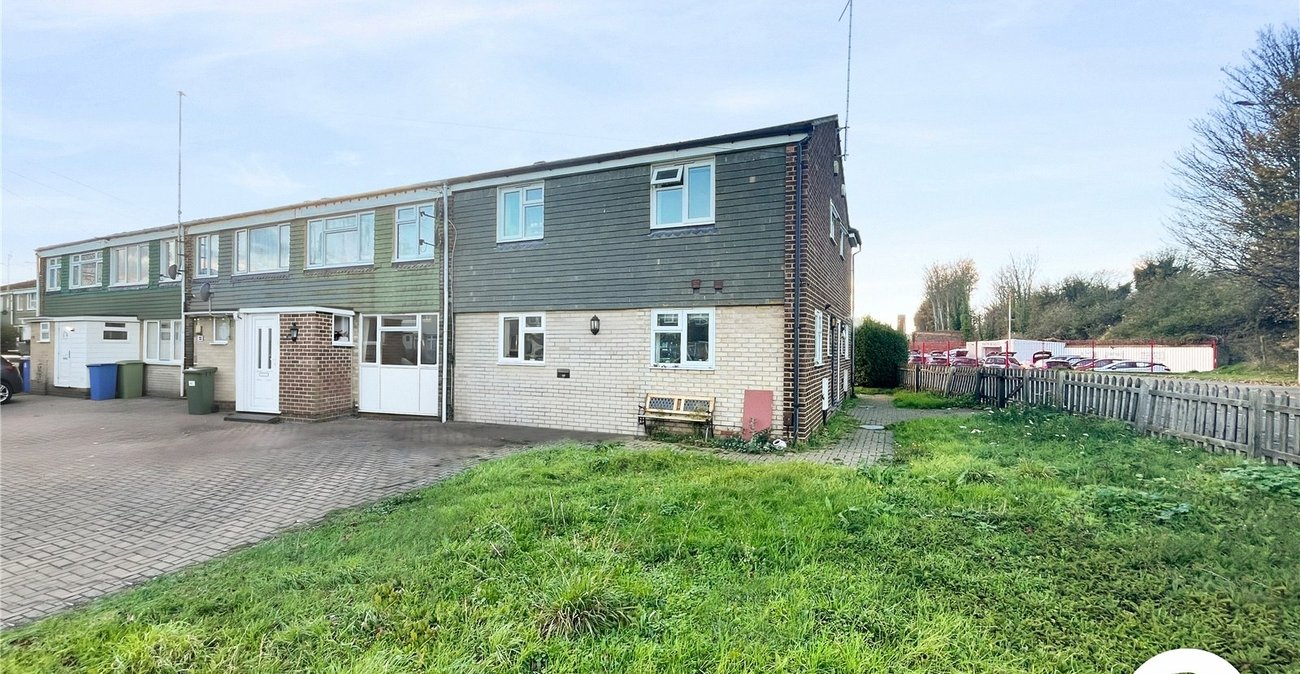 2 bedroom house for sale in Sittingbourne | Robinson Michael & Jackson