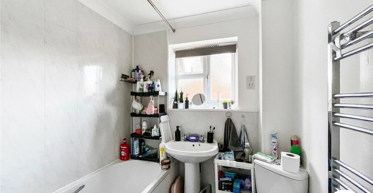 2 bedroom house for sale in Sittingbourne | Robinson Michael & Jackson