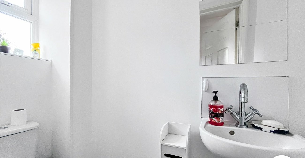 2 bedroom house for sale in Sittingbourne | Robinson Michael & Jackson