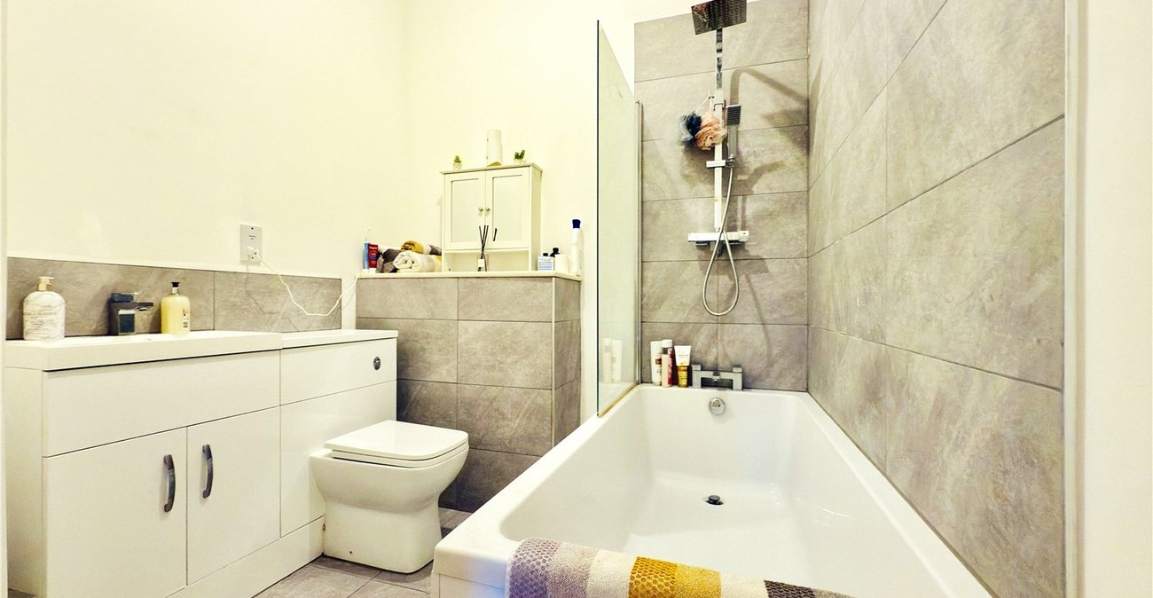 1 bedroom property for sale in 23 | Robinson Jackson