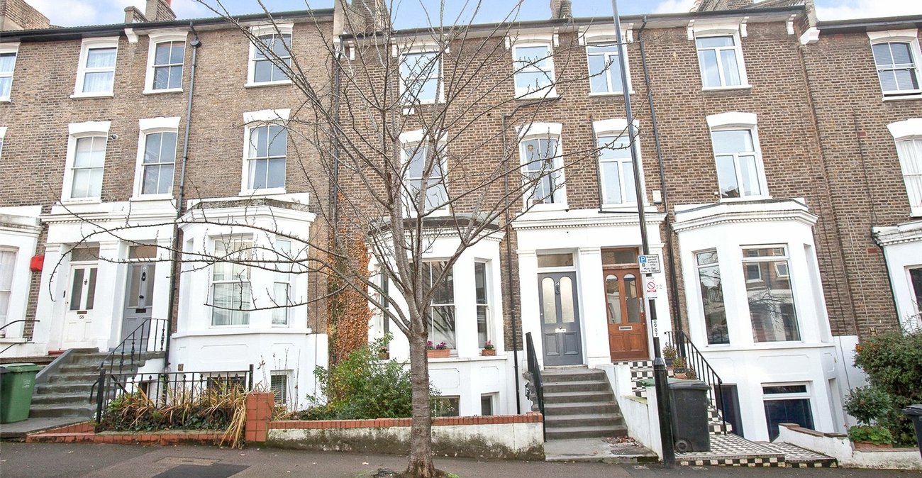 2 bedroom property for sale in Lewisham | Robinson Jackson