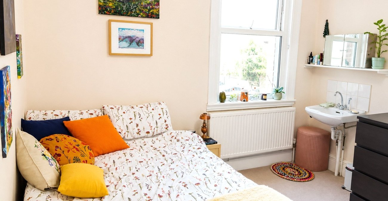 6 bedroom house for sale in London | Robinson Jackson