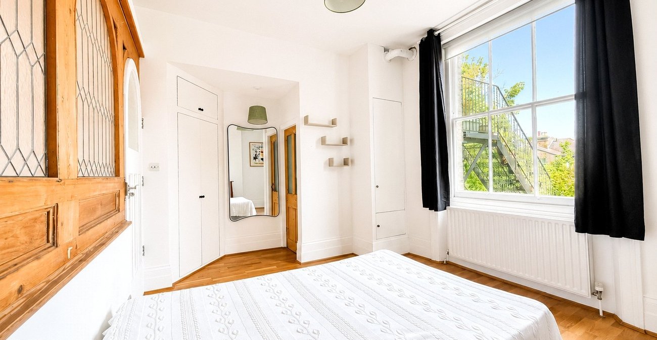 1 bedroom property for sale in London | Robinson Jackson