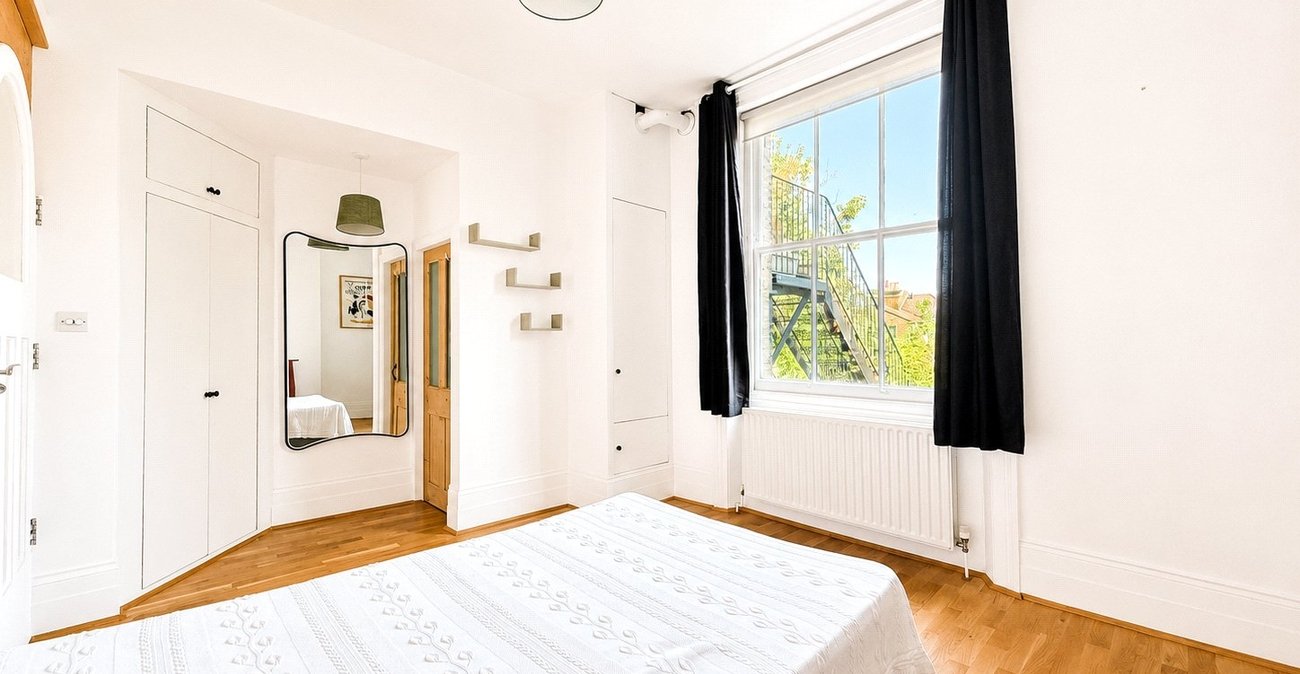 1 bedroom property for sale in London | Robinson Jackson