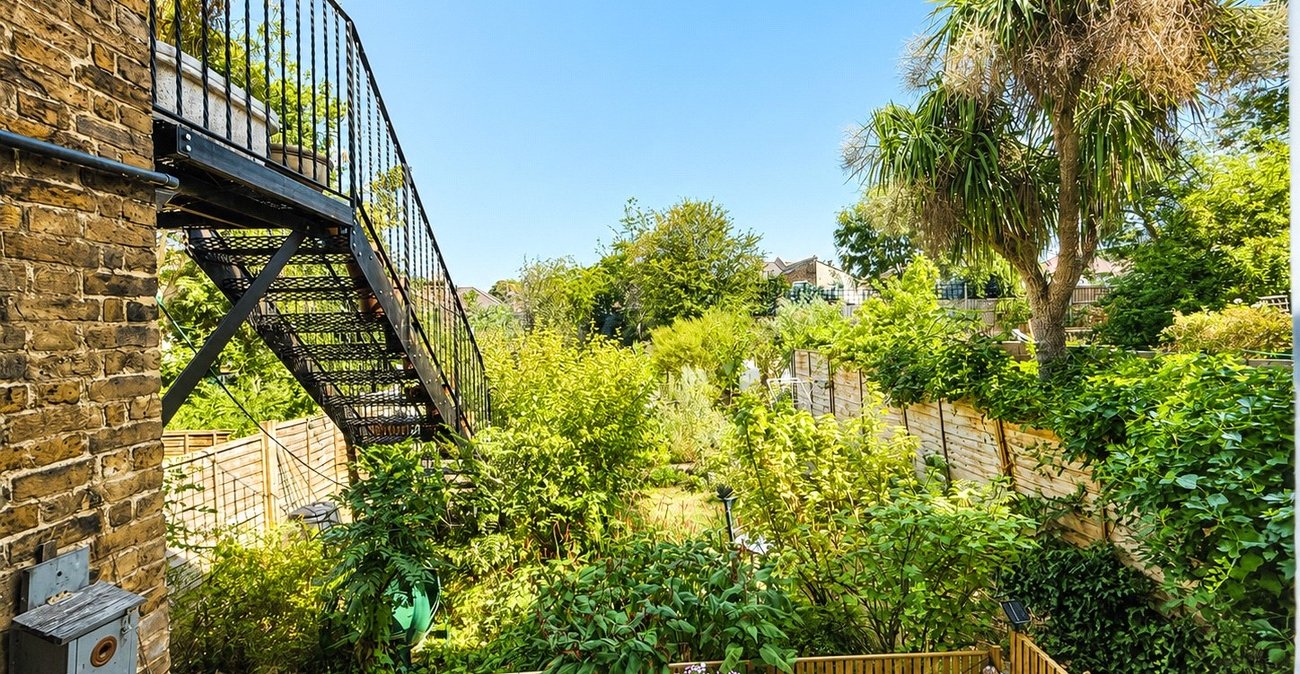1 bedroom property for sale in London | Robinson Jackson