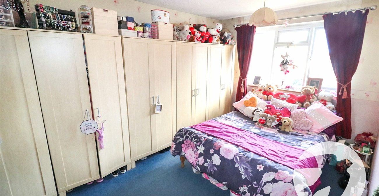 3 bedroom house for sale in Erith | Robinson Jackson